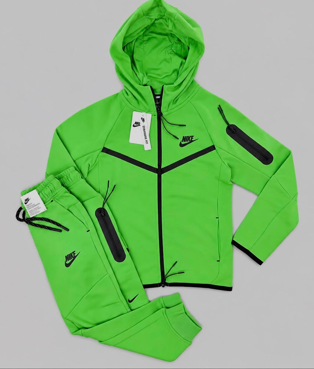 Kid Nike techs