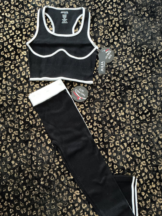 2-piece black set