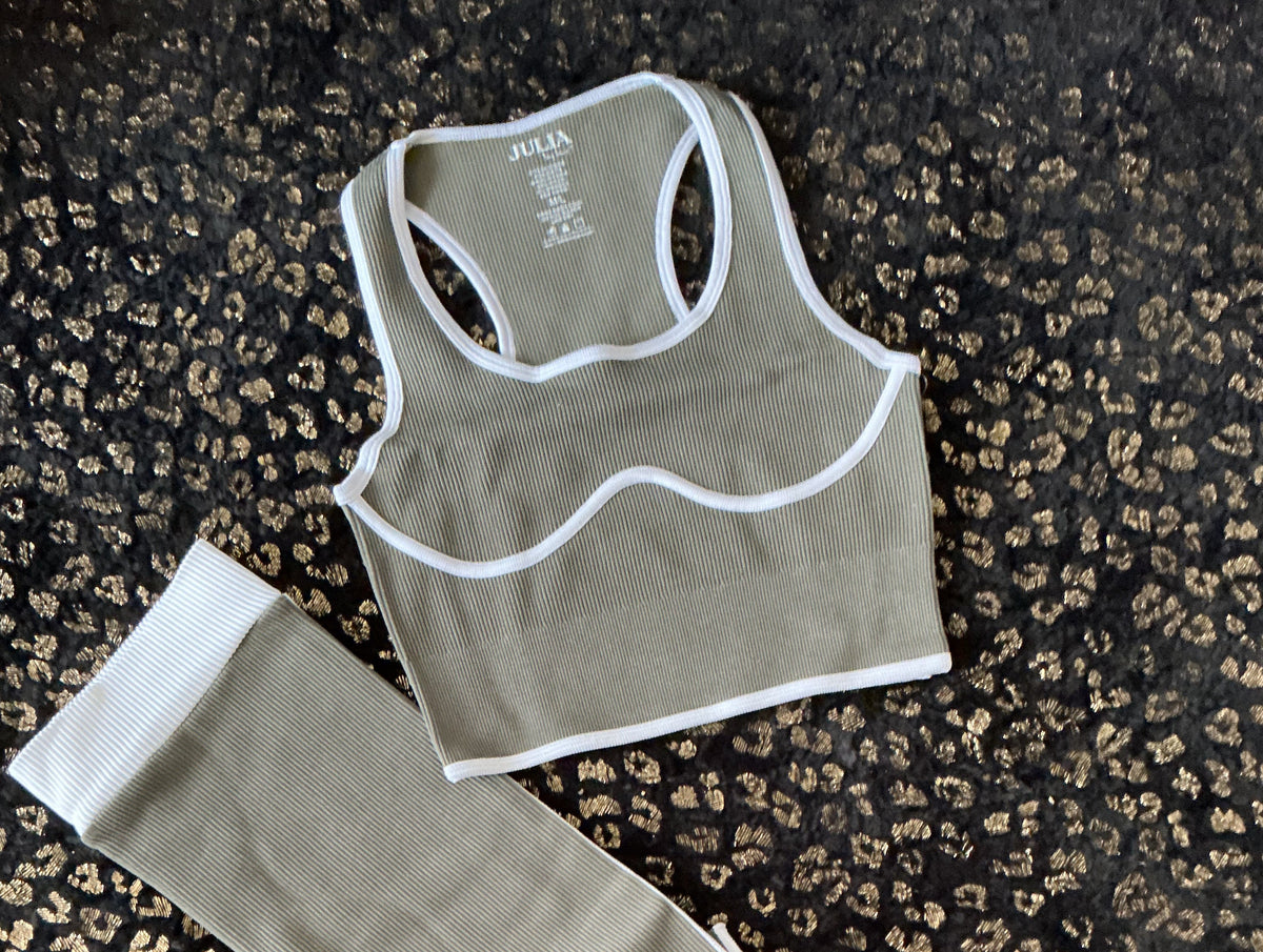 2-piece black set