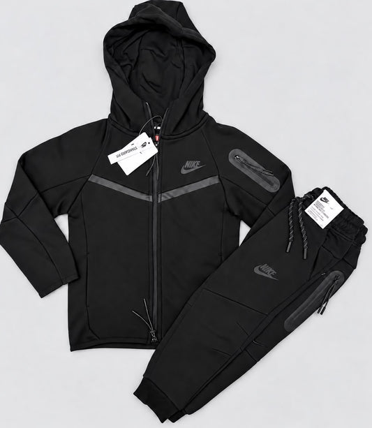 Kid Nike techs